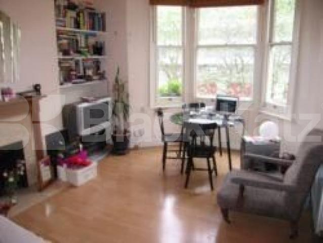 			VIEWINGS HIGHLY RECOMMENDED, 2 Bedroom, 1 bath, 1 reception Flat			 MANSFIELD ROAD, BELSIZE/HAMPSTEAD HEATH